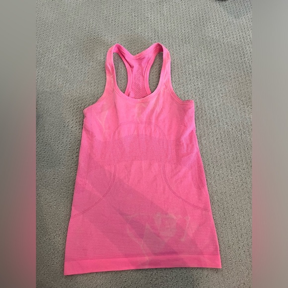 Size 2 lululemon swiftly tank top! - Picture 2 of 7